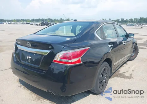 2015 Nissan Altima 2.5 S z USA, uszkodzony, nr VIN 1N4AL3AP8FN362541